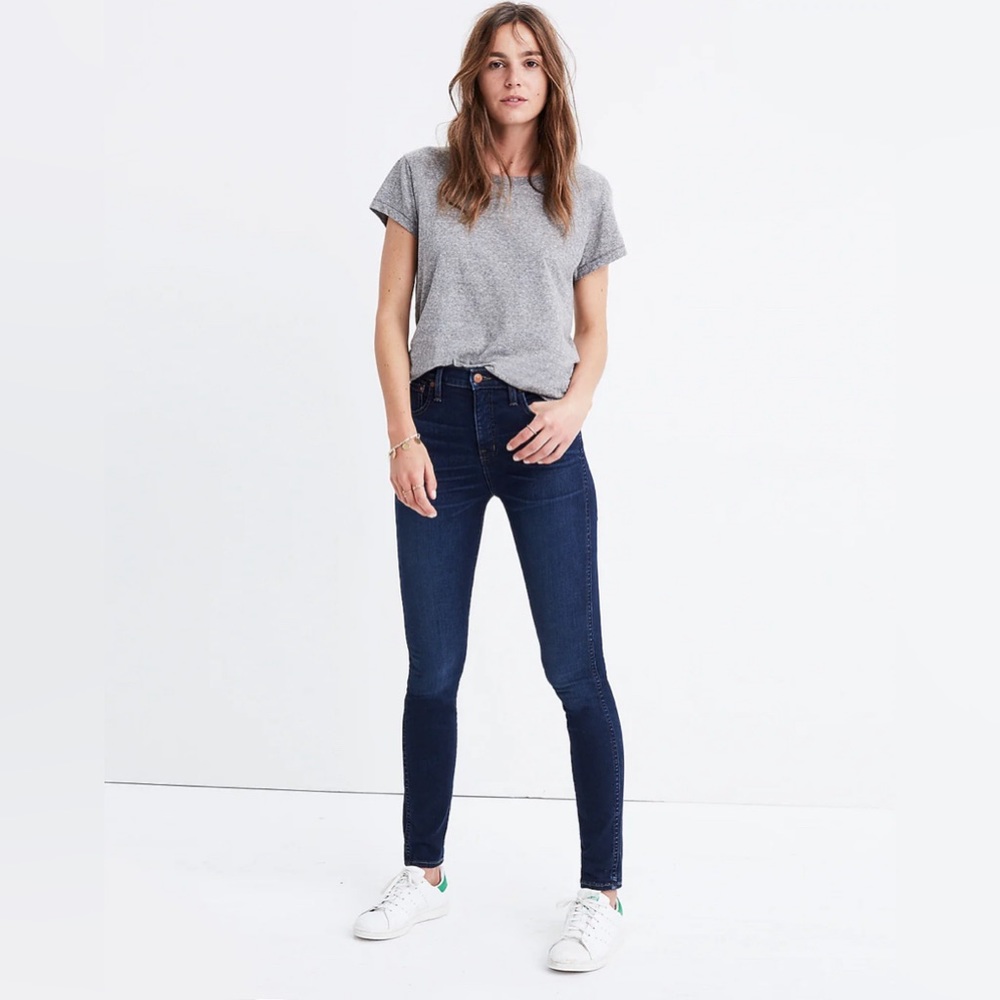 Madewell 10 Inch High Rise in Size 24
